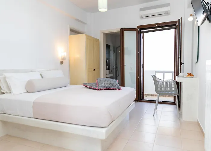 Depis Place & Naxos Apartment *