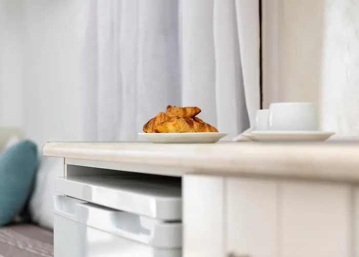 Depis Place & Naxos Apartment